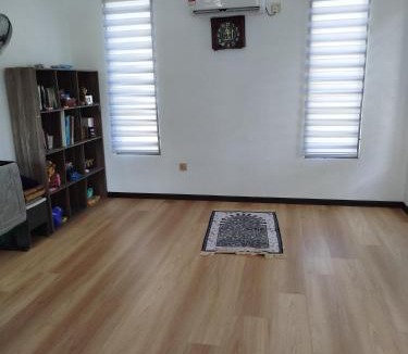 Larut Villa | Homestay Usrati