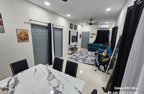 Manjung House | Homestay ZAF sitiawan