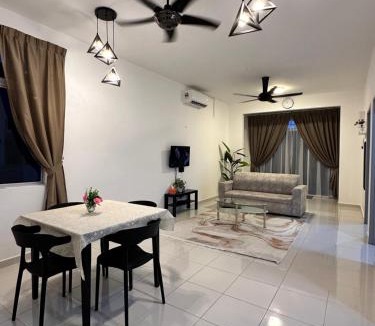 Kampung Jelatang House | Homestay501