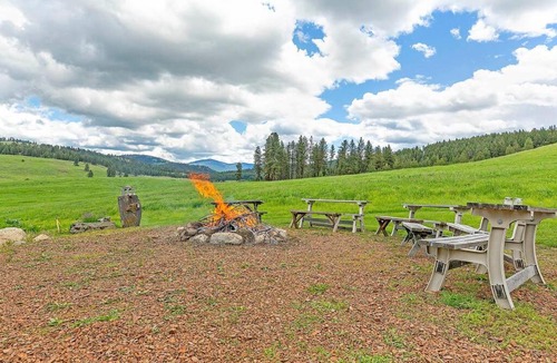 Oroville Apartment | Homestead Cabin - Eden Valley