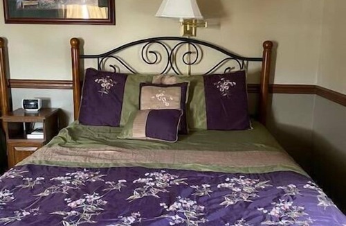 Witmer Cabin | Homestead Lodging