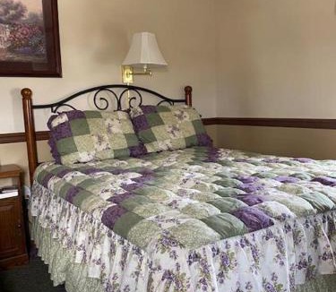 Witmer Cabin | Homestead Lodging