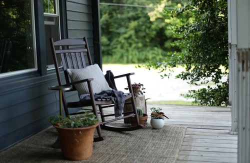Salisbury House | Homestead Retreat