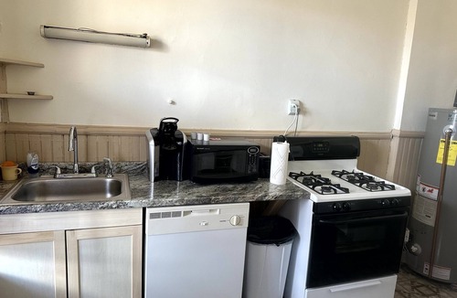 Warren Apartment | Homestead Suite