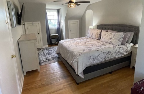 Mount Vernon House | Hometown charm, family friendly campus living