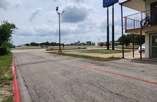 Mesquite Hotel | HomeTown Inn and Suites