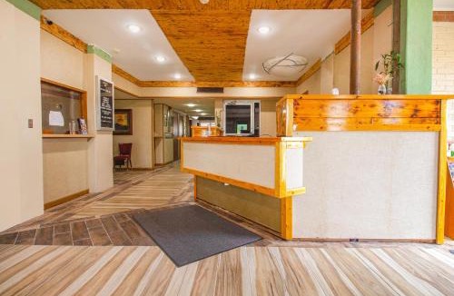 Liberal Hotel | HomeTown Inn By OYO - Liberal, KS