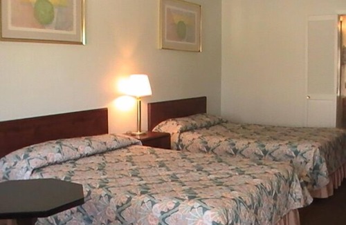 Galion Hotel | Hometown Inn Galion