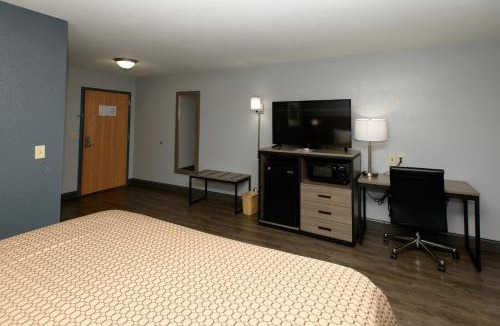 Ringgold Hotel | HomeTown Inn-Ringgold