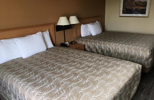 Soddy-Daisy Hotel | Hometown Inn-Soddy Daisy