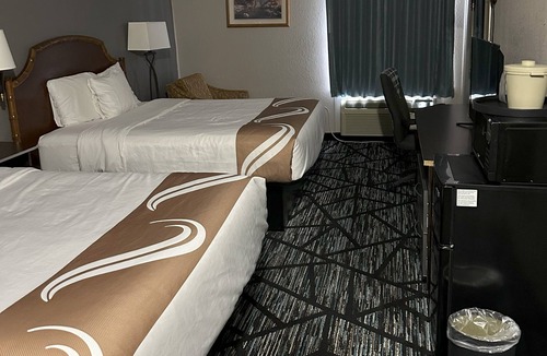 Indian River Hotel | Hometown Inn