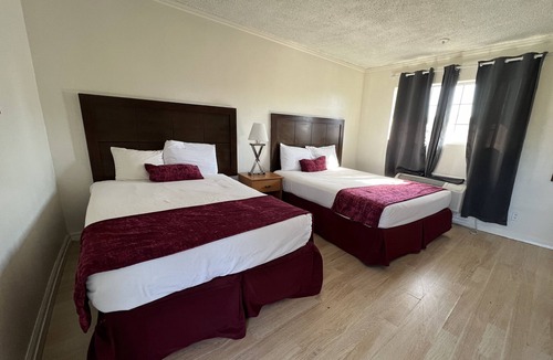 North Hills East Hotel | Hometown Inns North Hills