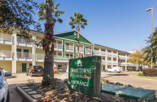 Fairbanks Hotel | HomeTowne Studios by Red Roof Houston - Northwest