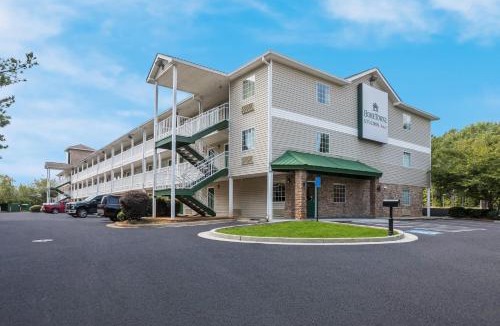 Covington Hotel | HomeTowne Studios by Red Roof Covington, GA