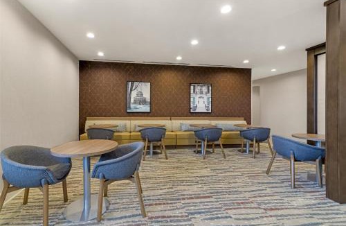 Schenectady Hotel | Homewood Suites By Hilton Schenectady