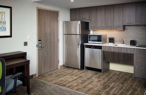 North Bay Hotel | Homewood Suites by Hilton North Bay