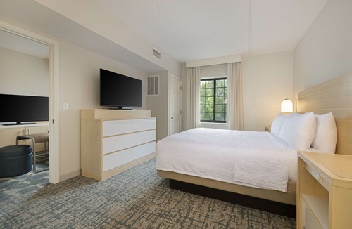 Parsippany Hotel | Homewood Suites by Hilton Parsippany-Troy Hills