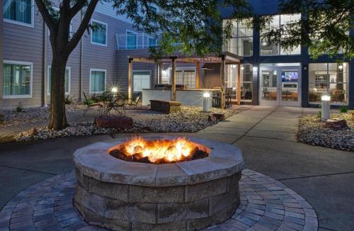 Sioux Falls Hotel | Homewood Suites by Hilton Sioux Falls