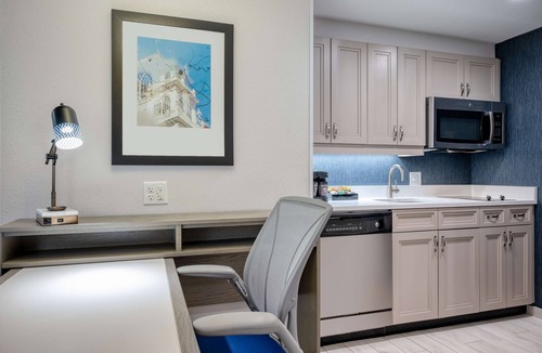 Central Business District Hotel | Homewood Suites By Hilton Worcester