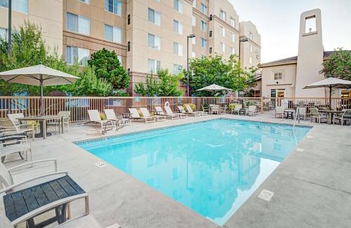 Uptown Hotel | Homewood Suites by Hilton Albuquerque Uptown