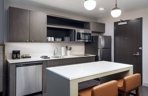 Downtown Hotel | Homewood Suites by Hilton Raleigh Downtown