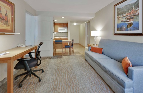 Carmel Valley Hotel | Homewood Suites by Hilton San Diego-Del Mar