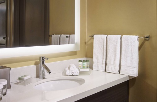 Central Hamilton Hotel | Homewood Suites by Hilton Hamilton, Ontario, Canada