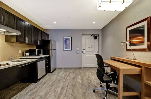 Ottawa Division Hotel | Homewood Suites by Hilton Ottawa Kanata