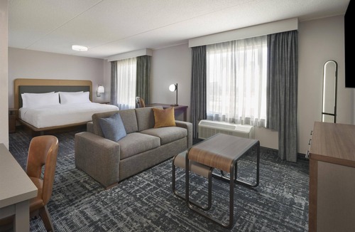 Vaughan Hotel | Homewood Suites by Hilton Toronto Vaughan
