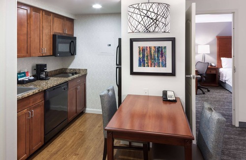 Denton Hotel | Homewood Suites by Hilton Denton