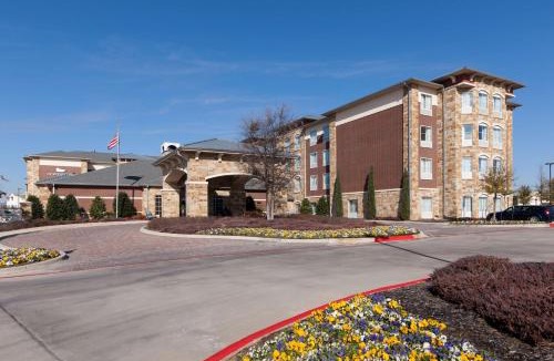Denton Hotel | Homewood Suites by Hilton Denton