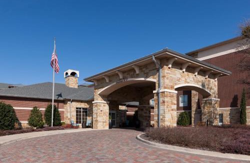 Denton Hotel | Homewood Suites by Hilton Denton