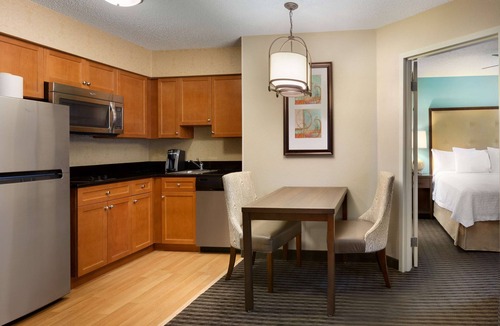 Westchase Hotel | Homewood Suites by Hilton Houston-Westchase
