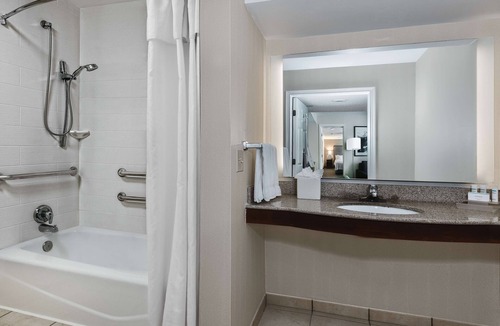 Houston Hotel | Homewood Suites by Hilton Houston Clear Lake NASA