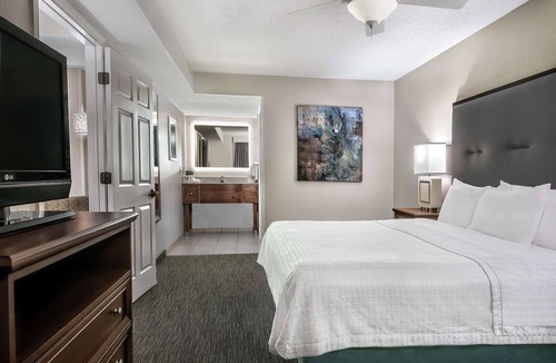 Houston Hotel | Homewood Suites by Hilton Houston Clear Lake NASA