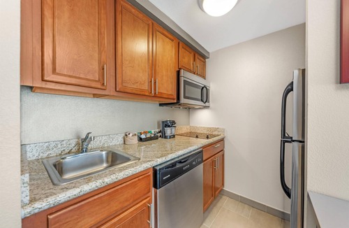 Bonanza Hotel | Homewood Suites by Hilton Laredo at Mall del Norte