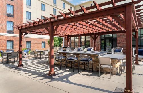 Newtown Hotel | Homewood Suites by Hilton Newtown - Langhorne, PA