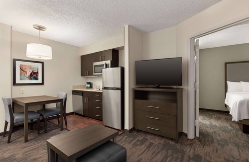 Plano Hotel | Homewood Suites by Hilton North Dallas-Plano