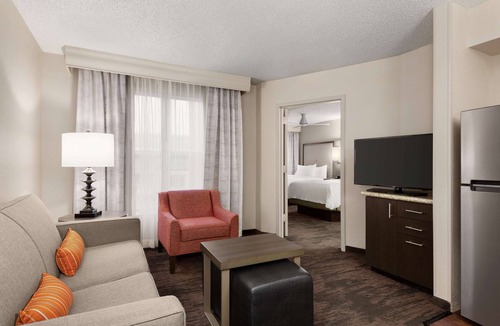 Plano Hotel | Homewood Suites by Hilton North Dallas-Plano