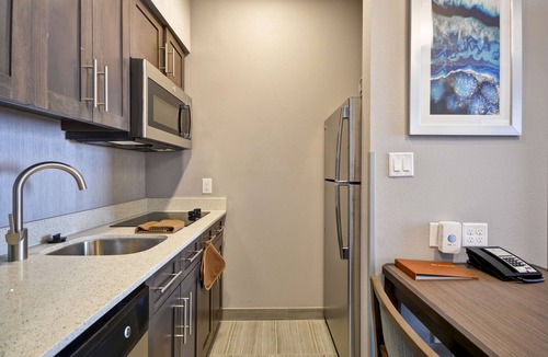 Conroe Hotel | Homewood Suites by Hilton Conroe