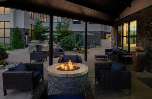 Lynnwood Hotel | Homewood Suites by Hilton Lynnwood Seattle Everett, WA