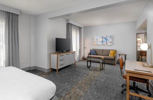 Orlando Hotel | Homewood Suites by Hilton® Orlando-UCF Area