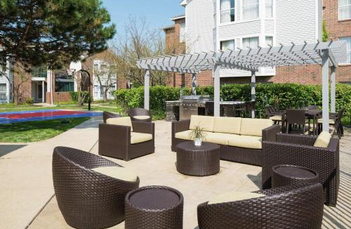 Schaumburg Hotel | Homewood Suites by Hilton Chicago - Schaumburg