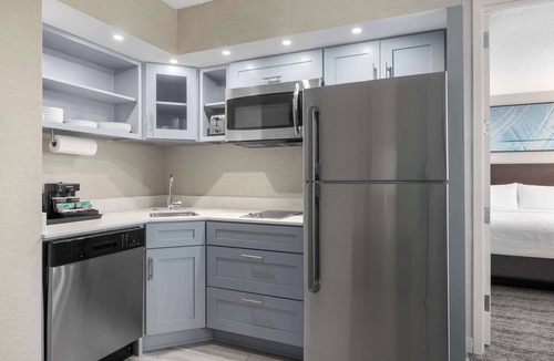 Downers Grove Hotel | Homewood Suites by Hilton Downers Grove Chicago