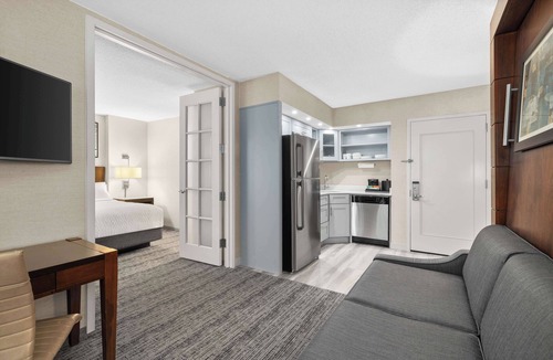 Downers Grove Hotel | Homewood Suites by Hilton Downers Grove Chicago