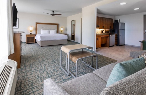 East Syracuse Hotel | Homewood Suites by Hilton Syracuse - Carrier Circle