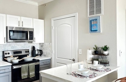 Alden Bridge Apartment | Homey 1BR Getaway Near Trails & Local Shops