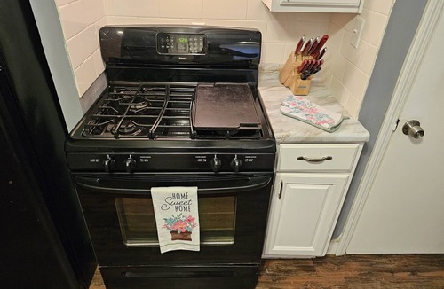 Maple Heights House | Homey 3BR near CLE! Firepit, Games and Stars!