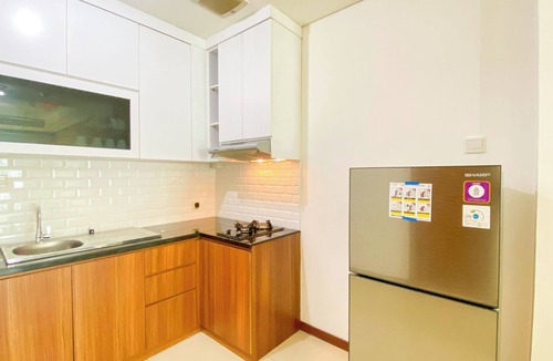 Pluit Apartment | Homey And Comfort 2Br Green Bay Condominium Apartment