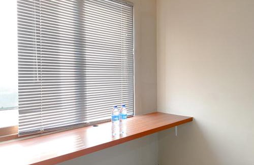 Duren Sawit Apartment | Homey and Minimalist Studio Gateway Park LRT City Jatibening Apartment By Travelio